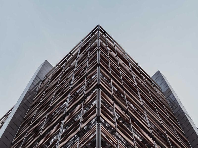 Photography editing workflow on a high-resolution display